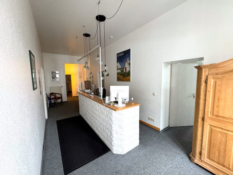 k-A83077E2-5F42-4247-B497-EB5591DCA667